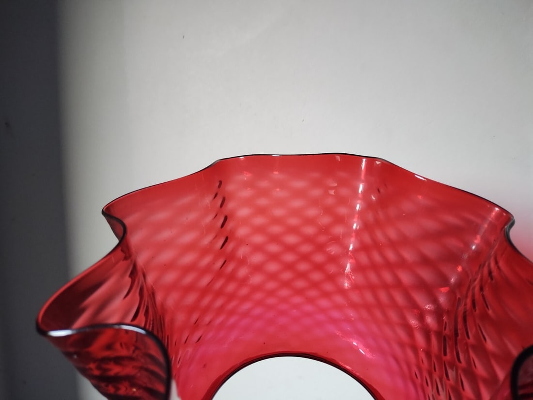 Antique cranberry kerosene lamp shade 5 in diamond quilted ruffled edge (1 of 15)