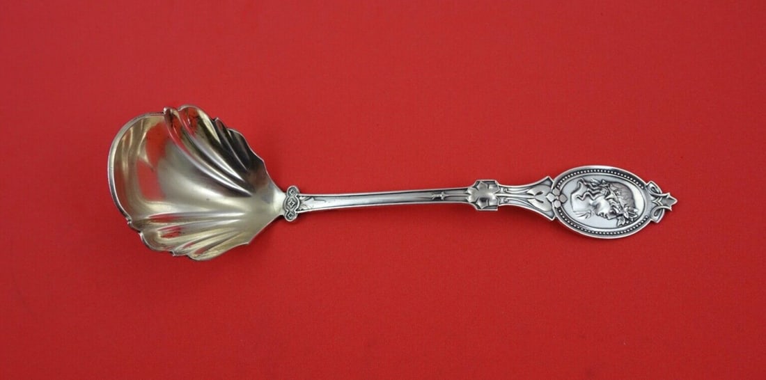 Hotchkiss and Schreuder Medallion Sterling Silver Sauce Ladle 6 1/4": Hotchkiss and Schreuder Medallion Sterling Silver Sauce Ladle 6 1/4" This exquisite sauce ladle from Hotchkiss and Schreuder features the elegant Medallion pattern, crafted from high-quality sterling 