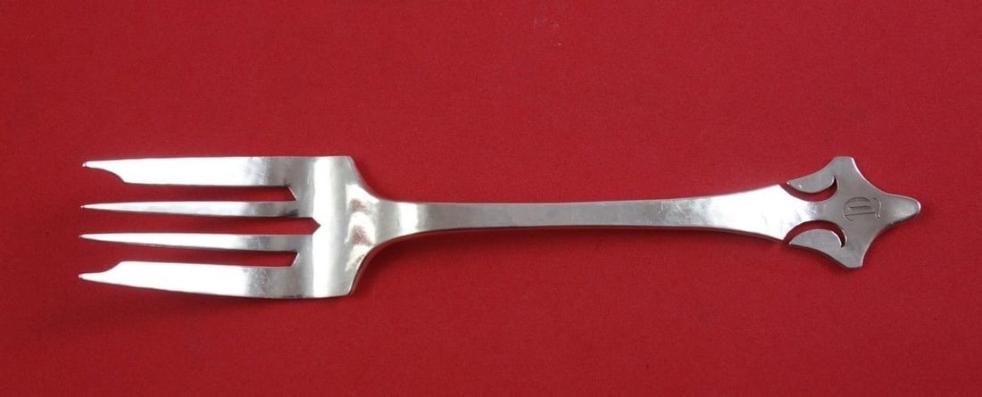 Shreve Sterling Silver Salad Fork Fourteenth Century Mono D 6.5 in: Shreve Sterling Silver Salad Fork Fourteenth Century Mono D 6.5 in This elegant salad fork, crafted by Shreve & Co., showcases the exquisite Fourteenth Century pattern in high-quality sterling silver.