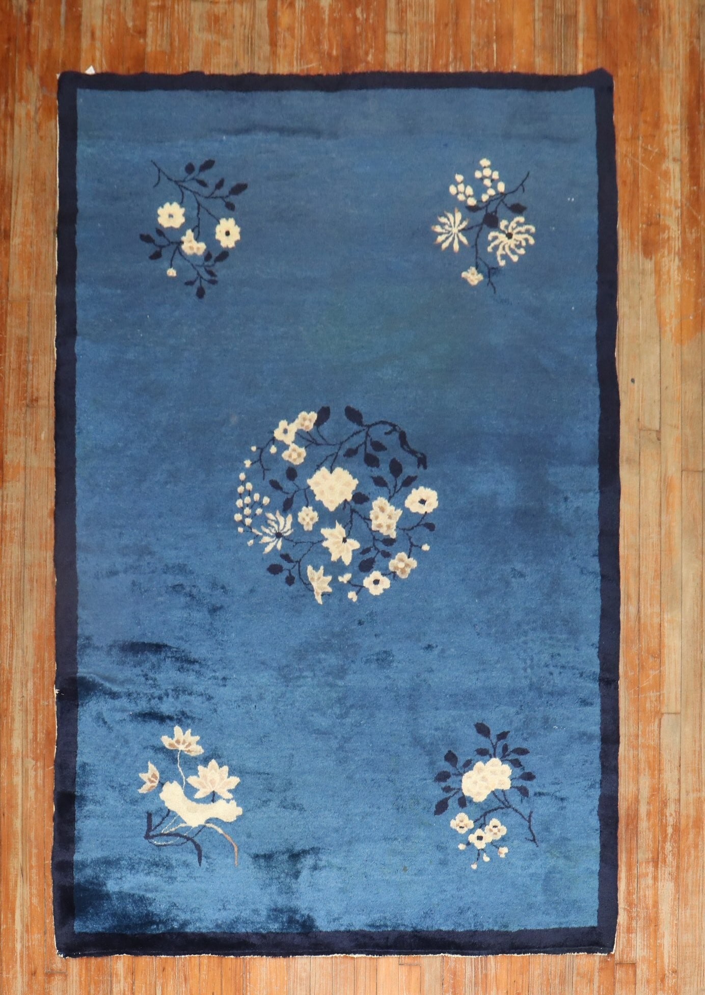 4' 10" x 7' 8" Chinese Peking floral full pile rug (1 of 6)