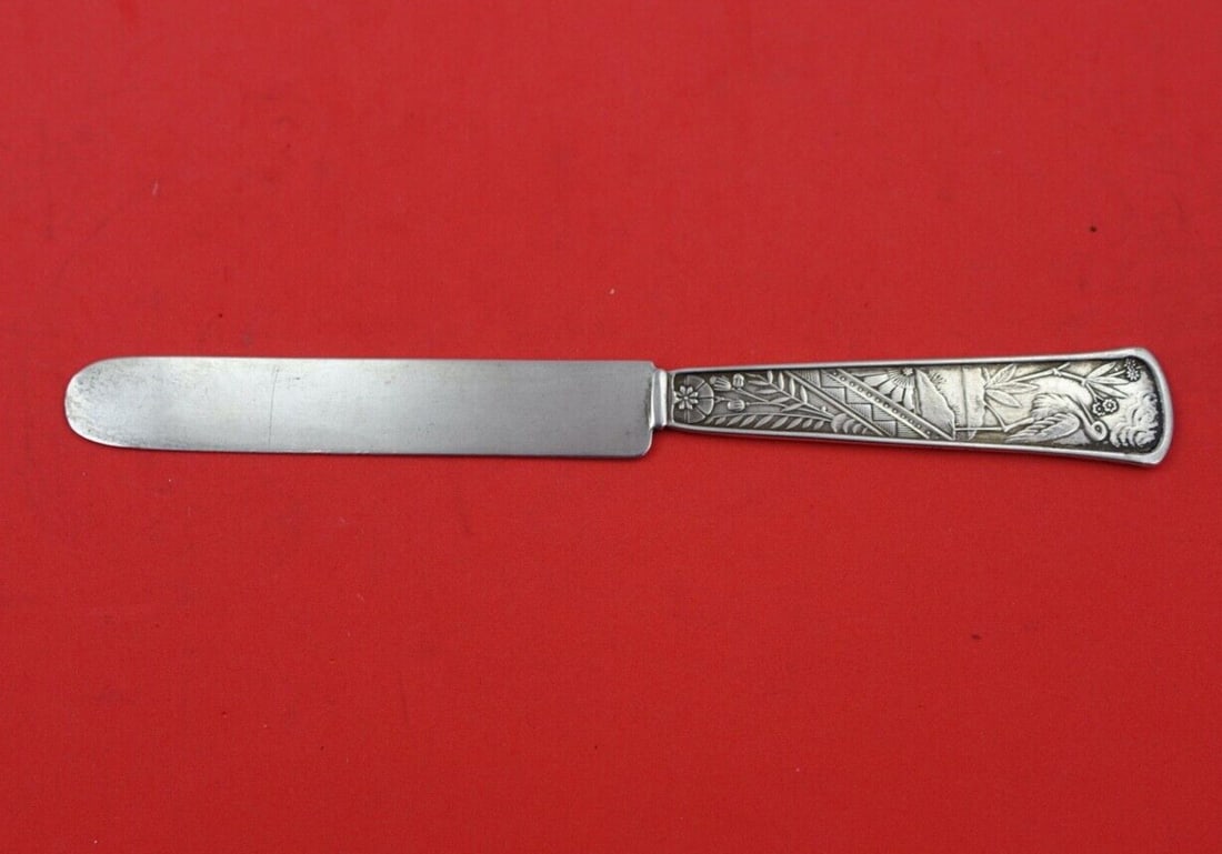 Wood & Hughes Sterling Silver Junior Knife 7 1/4 Inch: Wood & Hughes Sterling Silver Junior Knife 7 1/4 Inch This exquisite junior knife, crafted by Wood and Hughes, is made from high-quality sterling silver and measures 7 1/4 inches in length. It feature