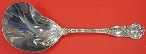 Tiffany & Co. Saint James Sterling Silver Berry Spoon 9.5": Tiffany & Co. Saint James Sterling Silver Berry Spoon 9.5" This exquisite Saint James Berry Spoon by Tiffany & Co. is crafted from high-quality sterling silver. With a length of 9 1/2 inches, this spo
