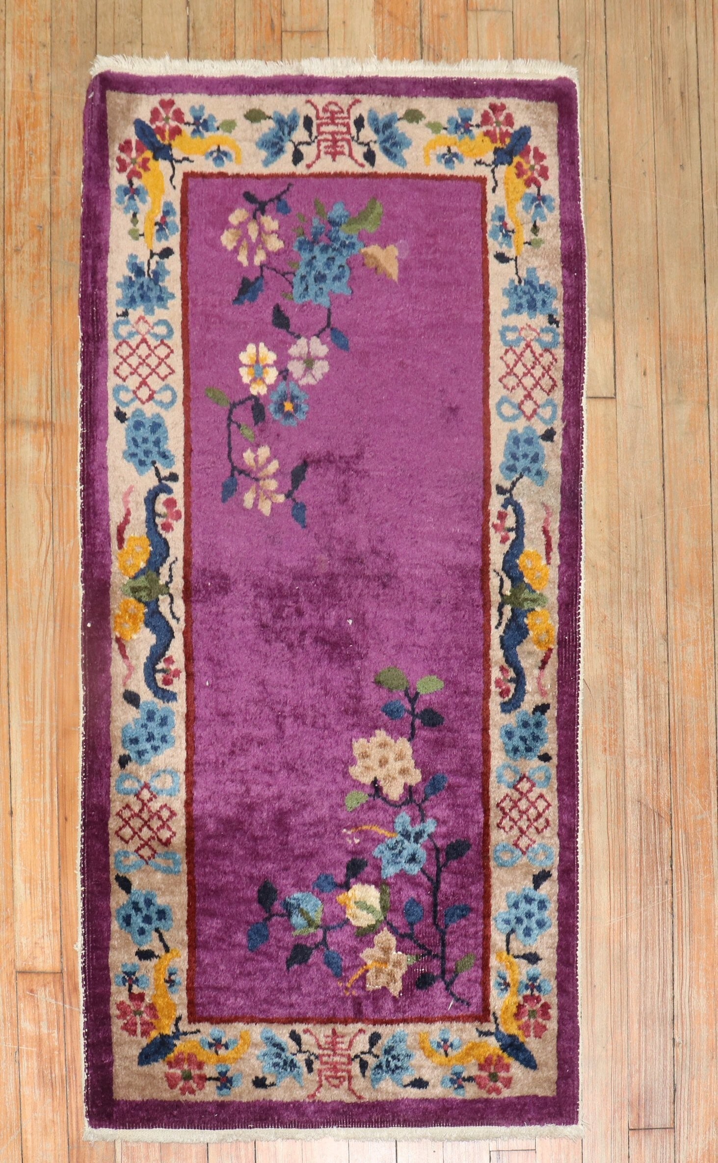 2' x 4' Purple Chinese Art Deco Rug 1940s: 2' x 4' Purple Chinese Art Deco Rug 1940s 1940s Art Deco Chinese rug in purple. This pre-owned small rug features a classic Deco design and is identified as a Chinese type. Specifications Type: Chines