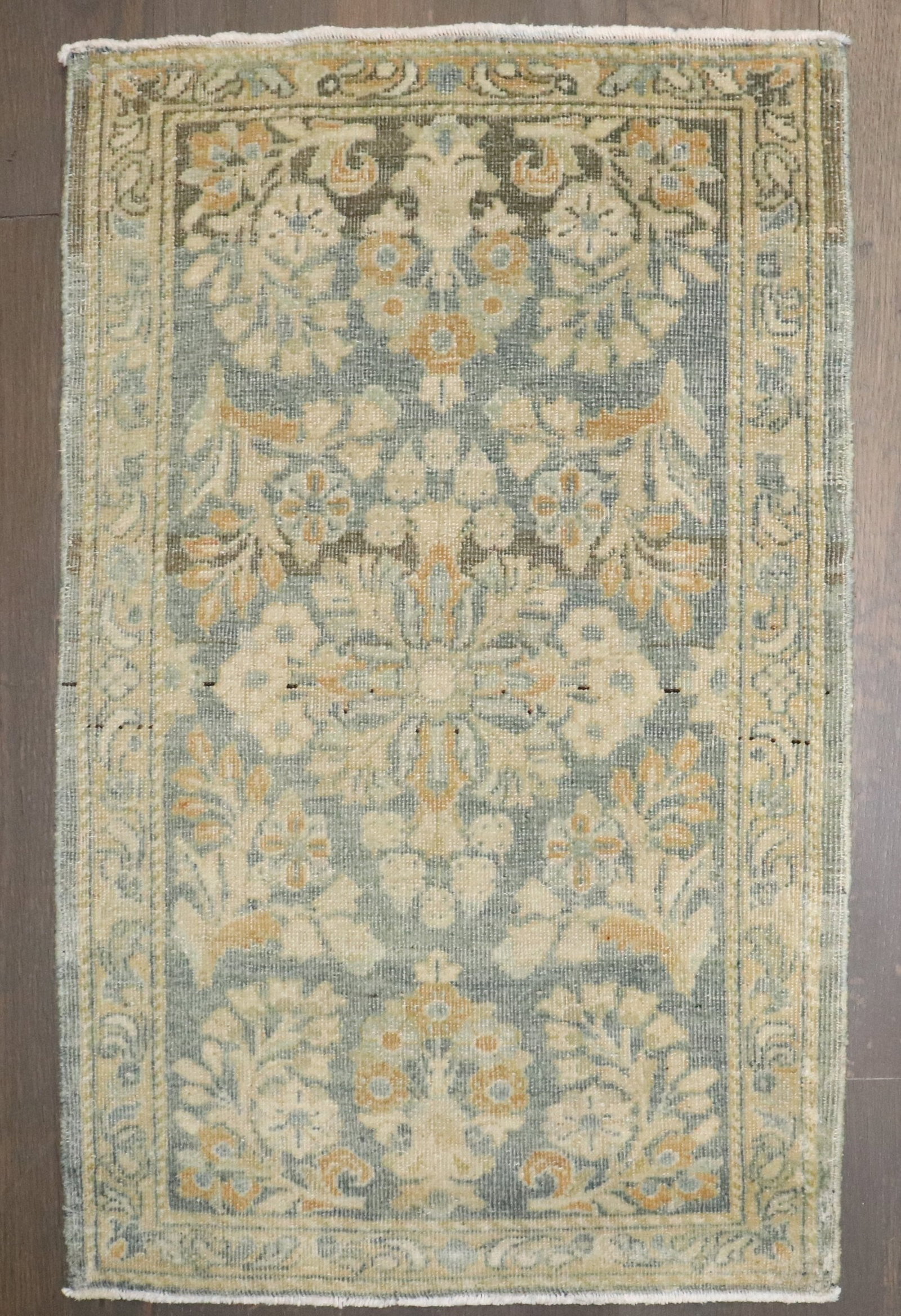 1' 7" x 2' 6" Mid 20th Century Sarouk Yastik Mat (1 of 7)