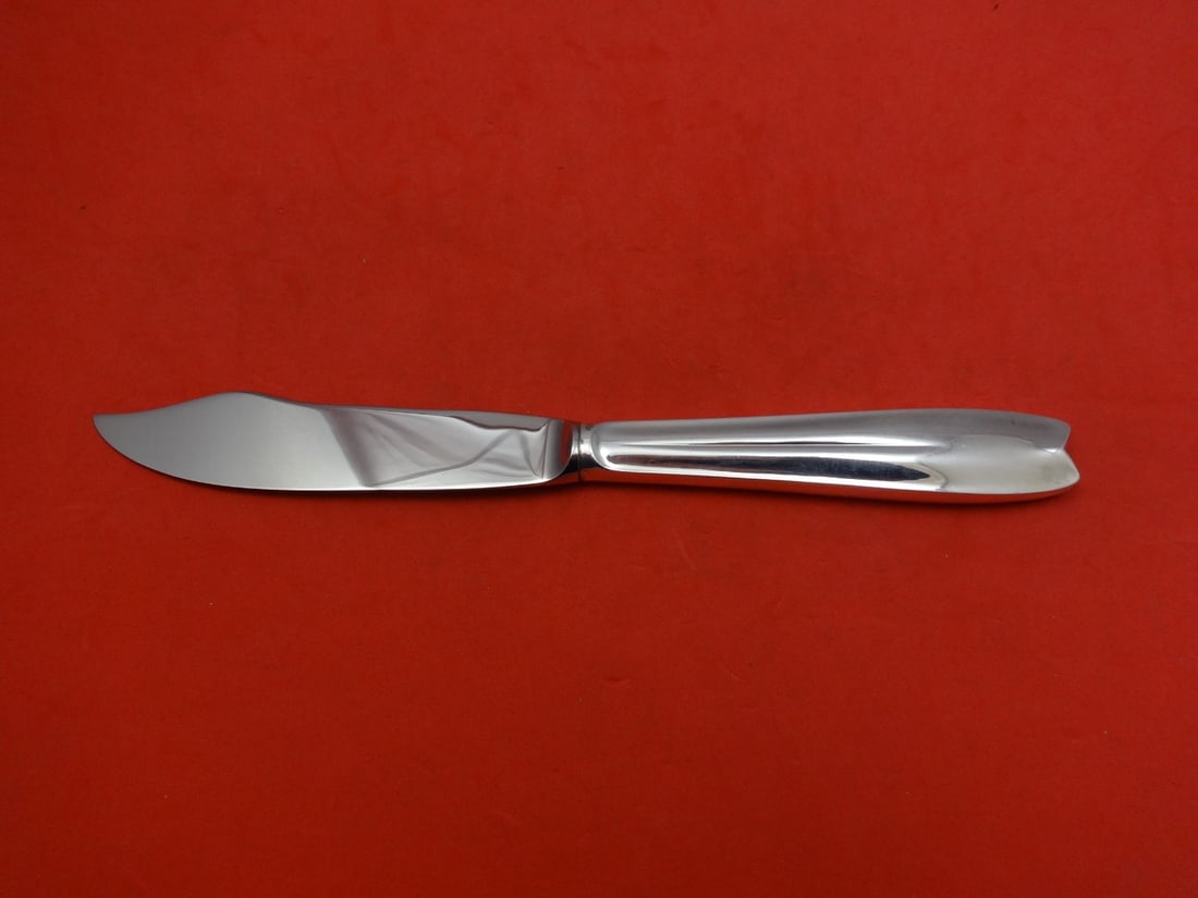 Tiffany & Co Cordis Sterling Silver Fish Knife 8 3/8 Inch: Tiffany & Co Cordis Sterling Silver Fish Knife 8 3/8 Inch This exquisite fish knife from the Cordis pattern by Tiffany & Co. showcases the brand's renowned craftsmanship. Measuring 8 3/8 inches, it fe