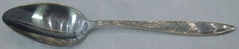 Gorham White Paisley Sterling Silver Soup Spoon 6 7/8 Inches: Gorham White Paisley Sterling Silver Soup Spoon 6 7/8 Inches This elegant place soup spoon features the intricate White Paisley pattern by Gorham, crafted from high-quality sterling silver. Measuring 