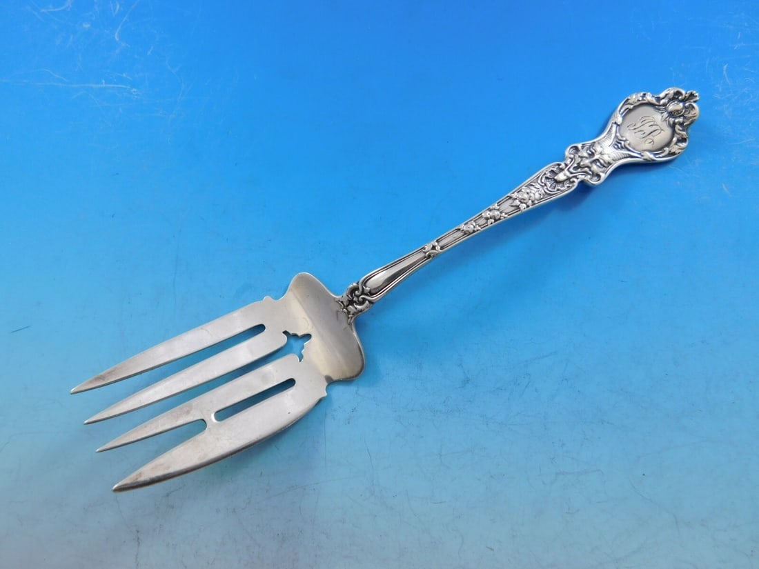 Alvin Nuremburg Sterling Silver Cold Meat Fork 7 1/8 Vintage Server: Alvin Nuremburg Sterling Silver Cold Meat Fork 7 1/8 Vintage Server This vintage serving fork, part of the Nuremburg pattern by Alvin, measures 7 1/8 inches and is crafted from high-quality sterling s