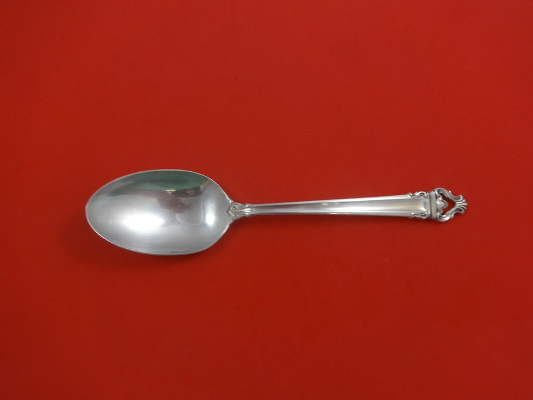 Reed and Barton Emperor Sterling Silver Serving Spoon 8 5/8 inch: Reed and Barton Emperor Sterling Silver Serving Spoon 8 5/8 inch This elegant serving spoon from the Emperor pattern by Reed and Barton is crafted from high-quality sterling silver (.925). Measuring 8
