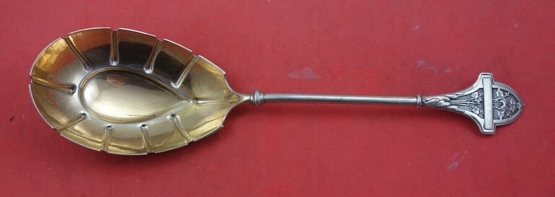 Gorham Ivy Sterling Silver Berry Spoon Gold Wash 9 1/4 Inch: Gorham Ivy Sterling Silver Berry Spoon Gold Wash 9 1/4 Inch This exquisite berry spoon from the Ivy pattern by Gorham is a fine example of heirloom silverware. Crafted from sterling silver, this piece