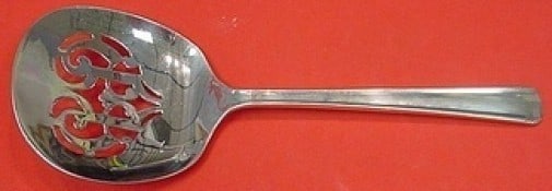 Westmorland Sterling Silver 7.5 Inch Tomato Server John & Priscilla Pattern: Westmorland Sterling Silver 7.5 Inch Tomato Server John & Priscilla Pattern This exquisite tomato server features a flat handle design and is crafted from high-quality sterling silver. Made by Westmor
