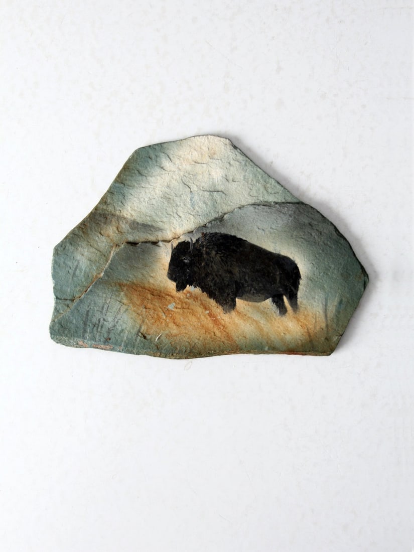 Hand-Crafted Vintage Bison Art on Slate 7x5 Inches: Hand-Crafted Vintage Bison Art on Slate 7x5 Inches This exquisite vintage bison painting on slate captures the essence of western art with its hand-crafted design. The bison scene is beautifully rende