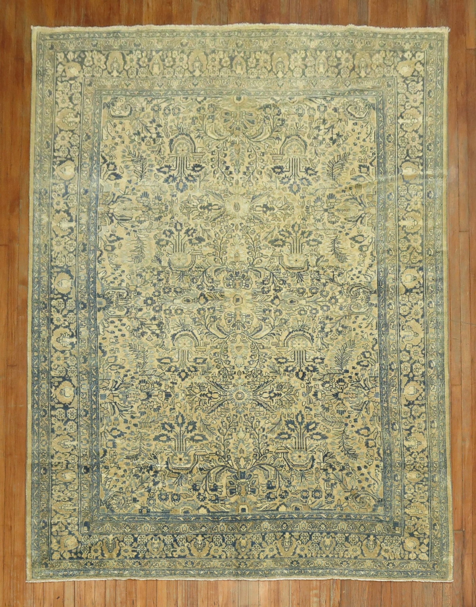 7' 11" x 9' 8" Lilihan Persian Room Rug Earth Tones: 7' 11" x 9' 8" Lilihan Persian Room Rug Earth Tones Vintage Persian Lilihan room rug in earth-toned colors, dating to circa 1940. This pre-owned rug offers a classic Persian design and is identified a