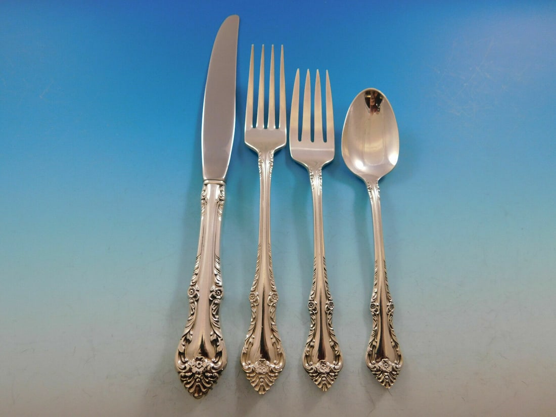 Oneida Melbourne Sterling Silver 4-Piece Place Setting: Oneida Melbourne Sterling Silver 4-Piece Place Setting Enhance your dining experience with this exquisite 4-piece place setting from the Melbourne pattern by Oneida. Crafted from high-quality sterling