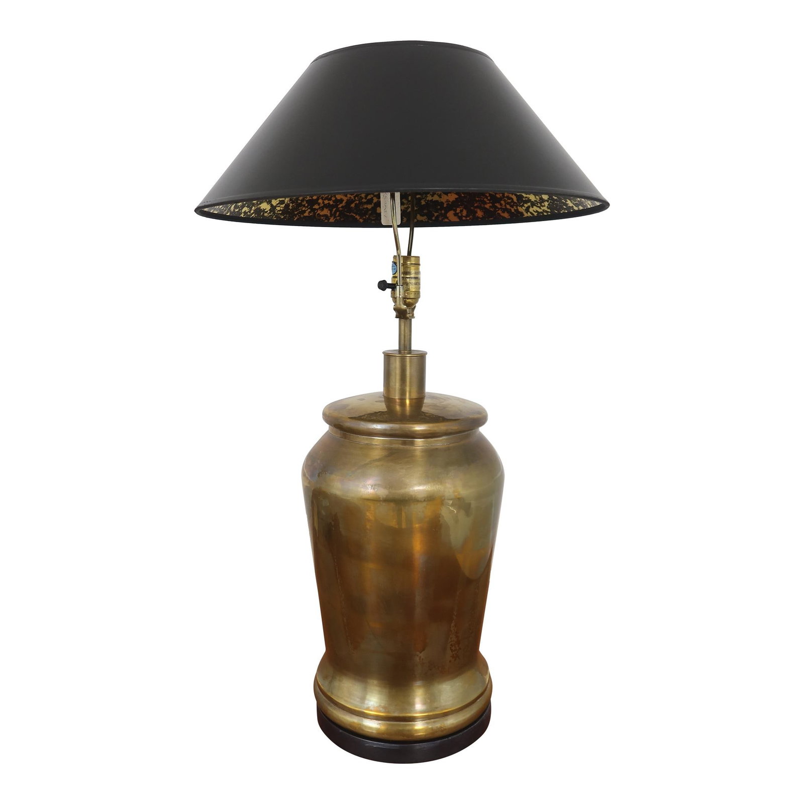 Vintage Chapman Brass Table Lamp with Black Shade and Gold Lining: Vintage Chapman Brass Table Lamp with Black Shade and Gold Lining This impressive Chapman Brass Table Lamp features a high-quality construction with an 'aged' brass finish. It is complemented by a bla