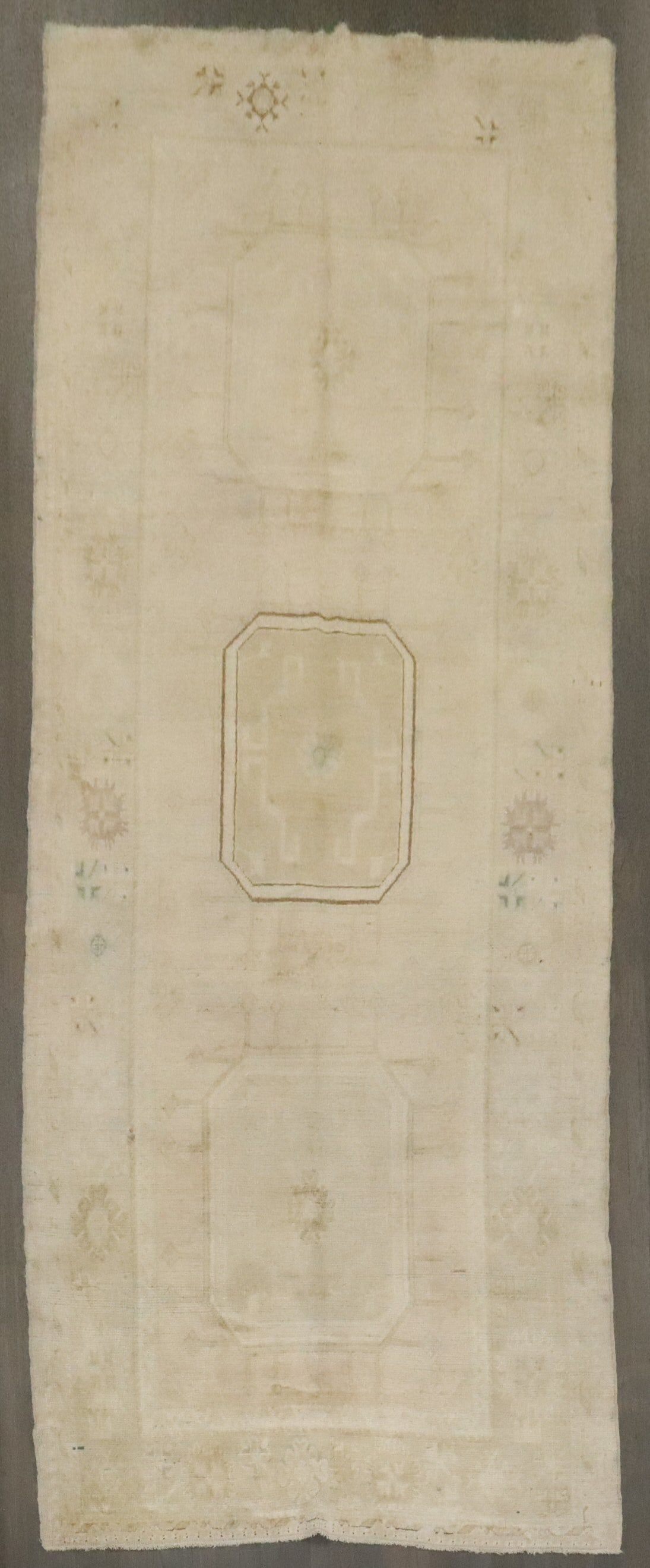 4' 8" x 12' 4" Turkish Oushak Gallery Runner Beige Green: 4' 8" x 12' 4" Turkish Oushak Gallery Runner Beige Green Mid 20th century Turkish Oushak runner in a pale beige and green palette. This pre-owned gallery-size rug features the classic Oushak style and