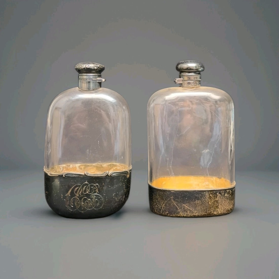 Pair of .925 Sterling Silver Hip Flasks Gorham Unger Brothers (1 of 11)