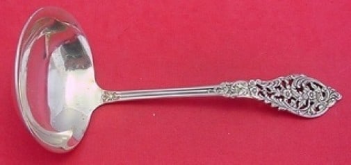 Sterling Silver Gravy Ladle Reed and Barton Florentine Lace 6 1/2 in: Sterling Silver Gravy Ladle Reed and Barton Florentine Lace 6 1/2 in Sterling silver gravy ladle in the Florentine Lace pattern by Reed & Barton. The piece is not monogrammed and is described as being