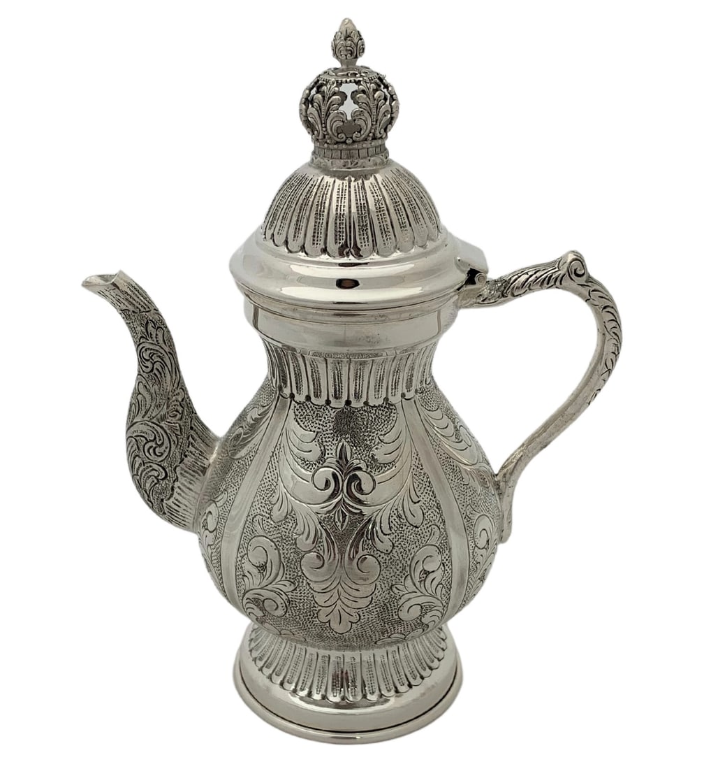 925 Sterling Silver Handmade Oil Pitcher Chased Swirl Crown Design: 925 Sterling Silver Handmade Oil Pitcher Chased Swirl Crown Design This fine oil pitcher is crafted from 925 sterling silver and originates from Turkiye. It features handmade chased swirl crown appliq
