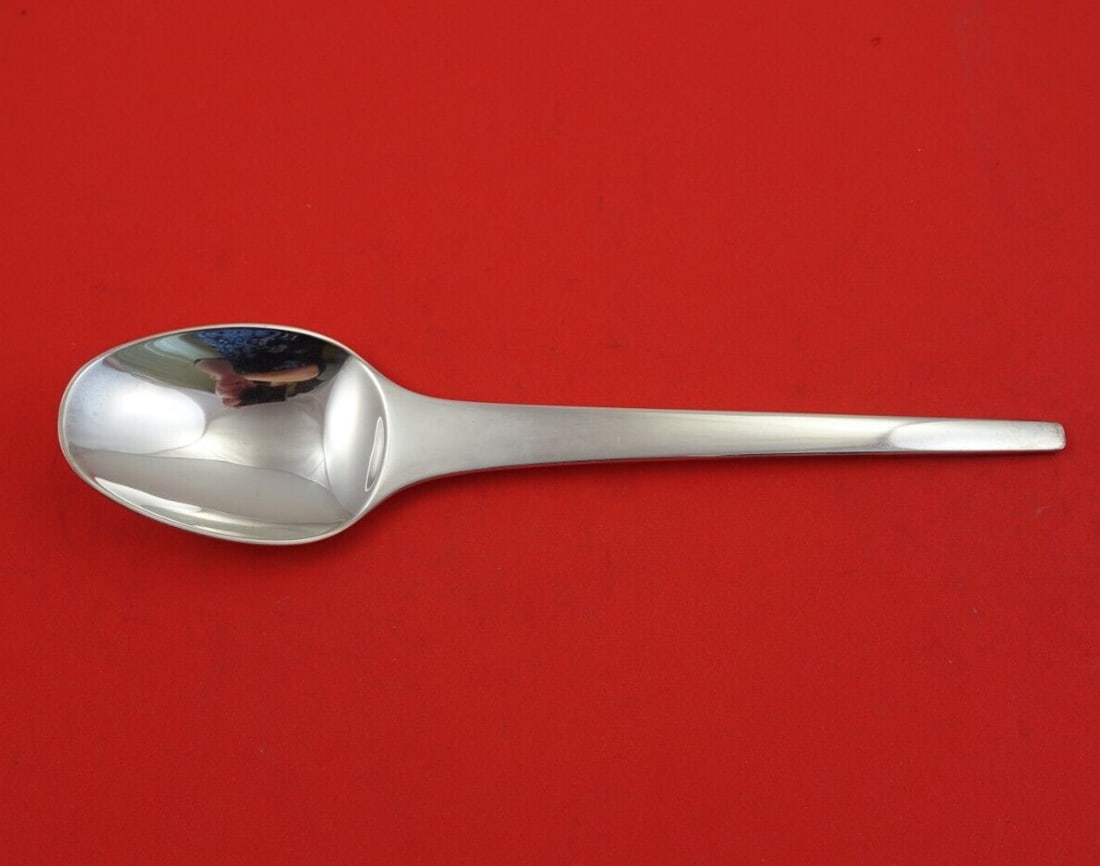 Georg Jensen Caravel Sterling Silver Dinner Spoon 7 5/8 Inch: Georg Jensen Caravel Sterling Silver Dinner Spoon 7 5/8 Inch Enhance your dining experience with this elegant Caravel dinner spoon by Georg Jensen. Crafted from high-quality sterling silver (.925),