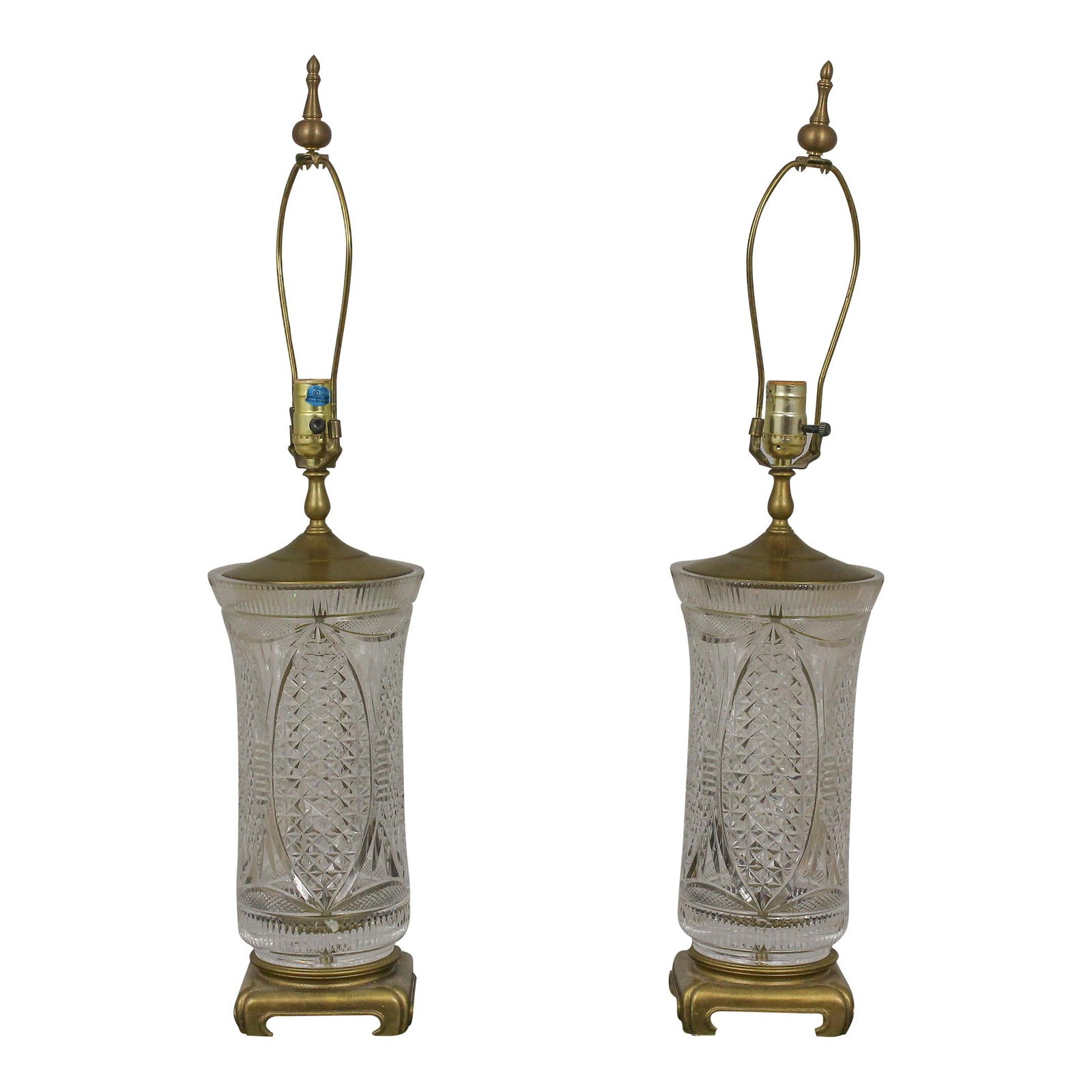 Elegant Pair of Vintage Cut Crystal Table Lamps with Gold Bases: Elegant Pair of Vintage Cut Crystal Table Lamps with Gold Bases Illuminate your space with this stunning pair of vintage cut crystal table lamps, each approximately 50 years old. Crafted with heavy