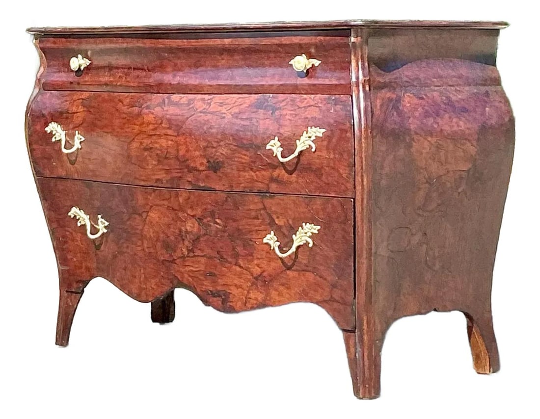 1970s Vintage Regency Olive Burl Wood Bombe Chest with Brass Hardware: 1970s Vintage Regency Olive Burl Wood Bombe Chest with Brass Hardware This stunning vintage bombe chest epitomizes classic Regency elegance with its richly grained olive burl wood finish and graceful 