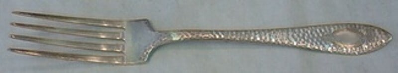 International Stuyvesant Sterling Silver Dinner Fork 7.5" Vintage Flatware: International Stuyvesant Sterling Silver Dinner Fork 7.5" Vintage Flatware This exquisite Stuyvesant dinner fork is crafted from high-quality sterling silver by International. Measuring 7 1/2 inches, 