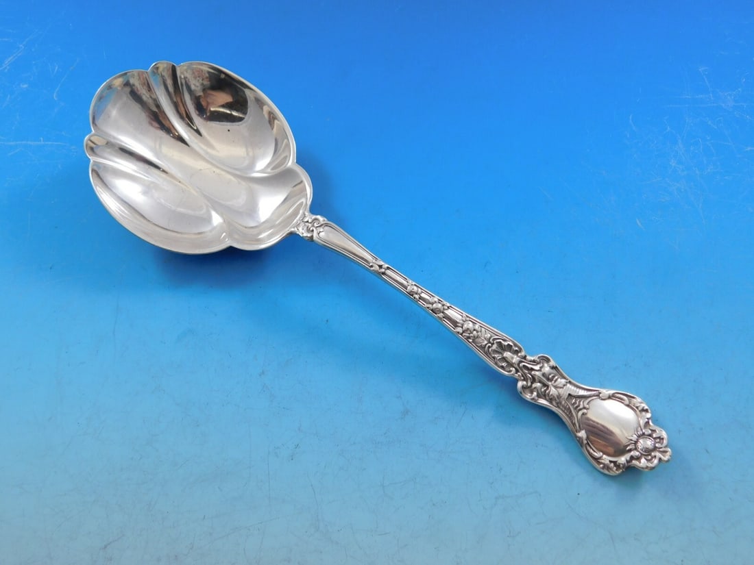Alvin Nuremburg Sterling Silver Preserve Spoon 7 3/8 Vintage Serving Piece: Alvin Nuremburg Sterling Silver Preserve Spoon 7 3/8 Vintage Serving Piece Discover the elegance of the Nuremburg pattern with this vintage Sterling Silver Preserve Spoon, measuring 7 3/8 inches. Craf