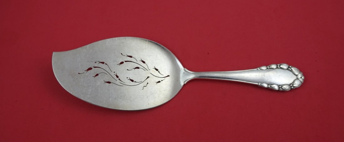 Georg Jensen Lily of the Valley Sterling Silver Fish Server 10 1/4": Georg Jensen Lily of the Valley Sterling Silver Fish Server 10 1/4" This exquisite fish server from the "Lily of the Valley" pattern by Georg Jensen is crafted from high-quality sterling silver. Measu