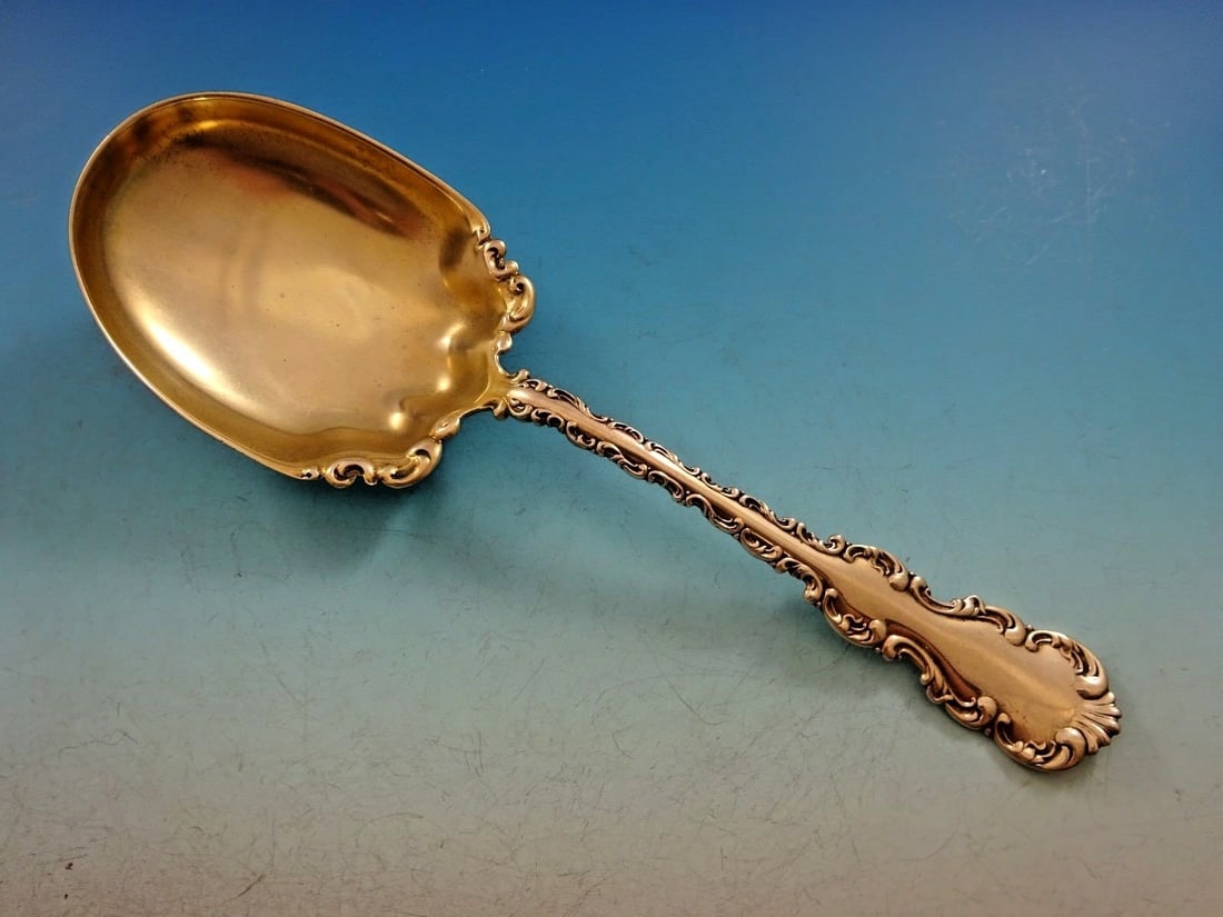 Sterling Silver Berry Spoon 8 1/2 Louis XV Whiting Gorham Gold Washed: Sterling Silver Berry Spoon 8 1/2 Louis XV Whiting Gorham Gold Washed A Louis XV pattern berry spoon by Whiting / Gorham, made of sterling silver with a gold-washed finish. This serving piece dates to