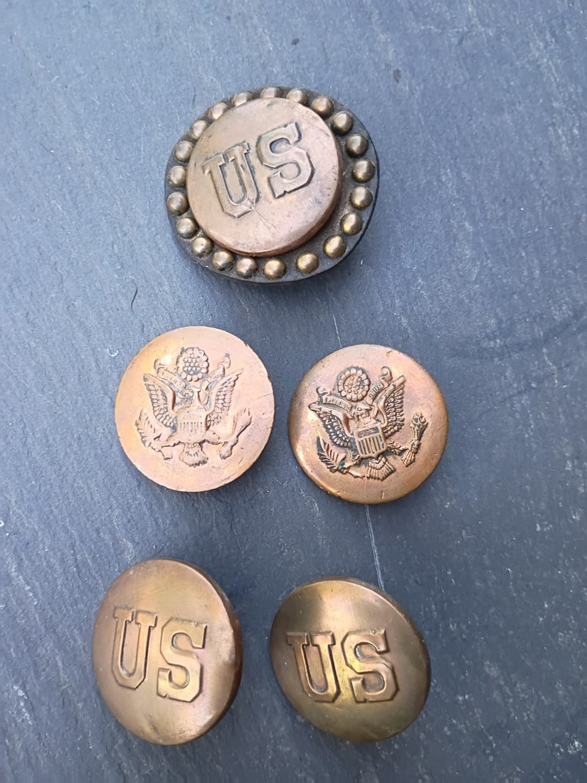 5-piece U.S. Cavalry horse bridle rosette lot brass antique (1 of 2)