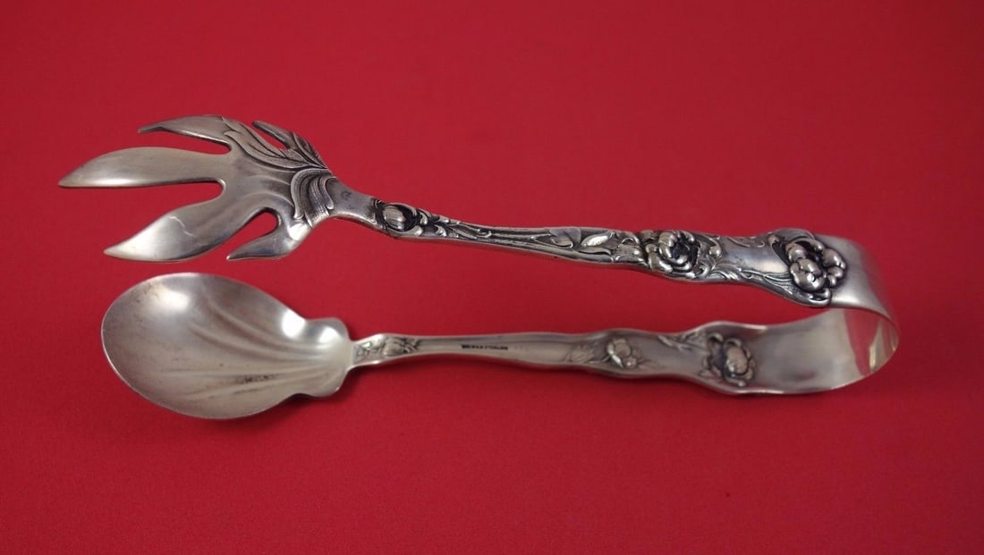 Wallace Peony Sterling Silver Ice Tong 7 1/8 Inch Antique: Wallace Peony Sterling Silver Ice Tong 7 1/8 Inch Antique This exquisite ice tong from the Peony pattern by Wallace is crafted from sterling silver and measures 7 1/8" in length. Dating from 1900 to