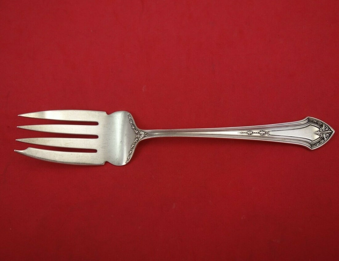 Lenox Pattern Sterling Silver Cold Meat Serving Fork by Durgin 8.75 Inch Antique: Lenox Pattern Sterling Silver Cold Meat Serving Fork by Durgin 8.75 Inch Antique This antique cold meat serving fork features the Lenox pattern by Durgin and is crafted from sterling silver. Dating fr