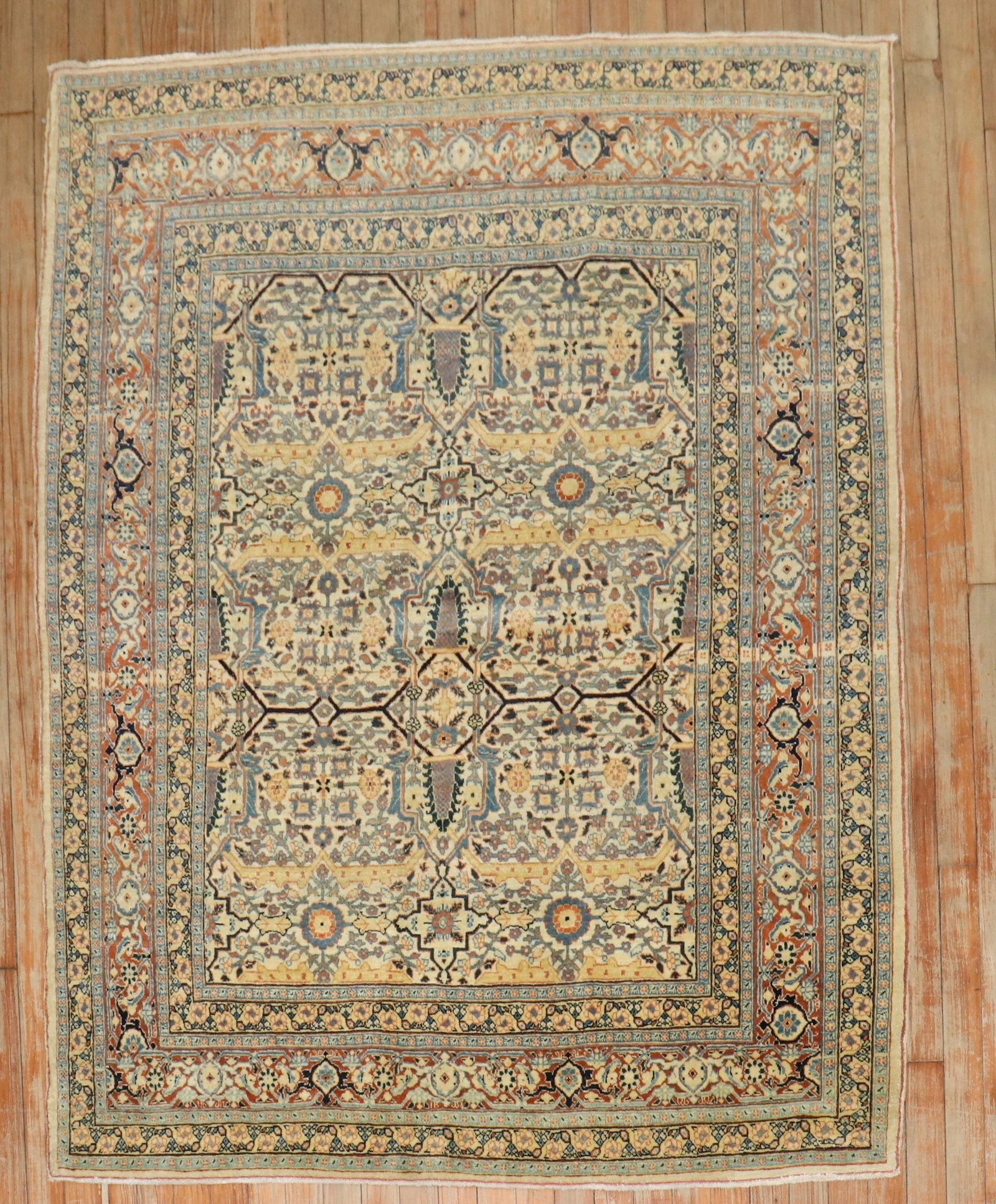 4' 3" x 5' 6" Persian Tabriz Hadji Jali Li Rug (1 of 7)