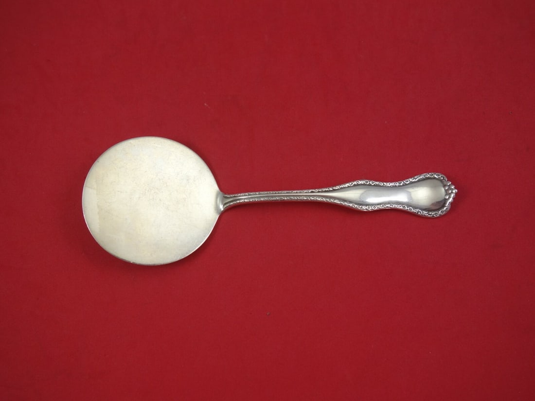Schofield Josephine Sterling Silver Hot Cake Lifter 7 1/8": Schofield Josephine Sterling Silver Hot Cake Lifter 7 1/8" Sterling silver hot cake lifter in the Josephine pattern by Schofield. Made in the United States and dating to the 1900-1940 period, this pie