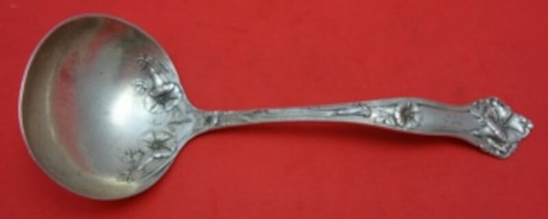 Alvin Morning Glory Sterling Silver Gravy Ladle 6 1/4 Inch: Alvin Morning Glory Sterling Silver Gravy Ladle 6 1/4 Inch This exquisite gravy ladle is crafted from sterling silver and features the elegant Morning Glory pattern by Alvin. Measuring 6 1/4 inches, t