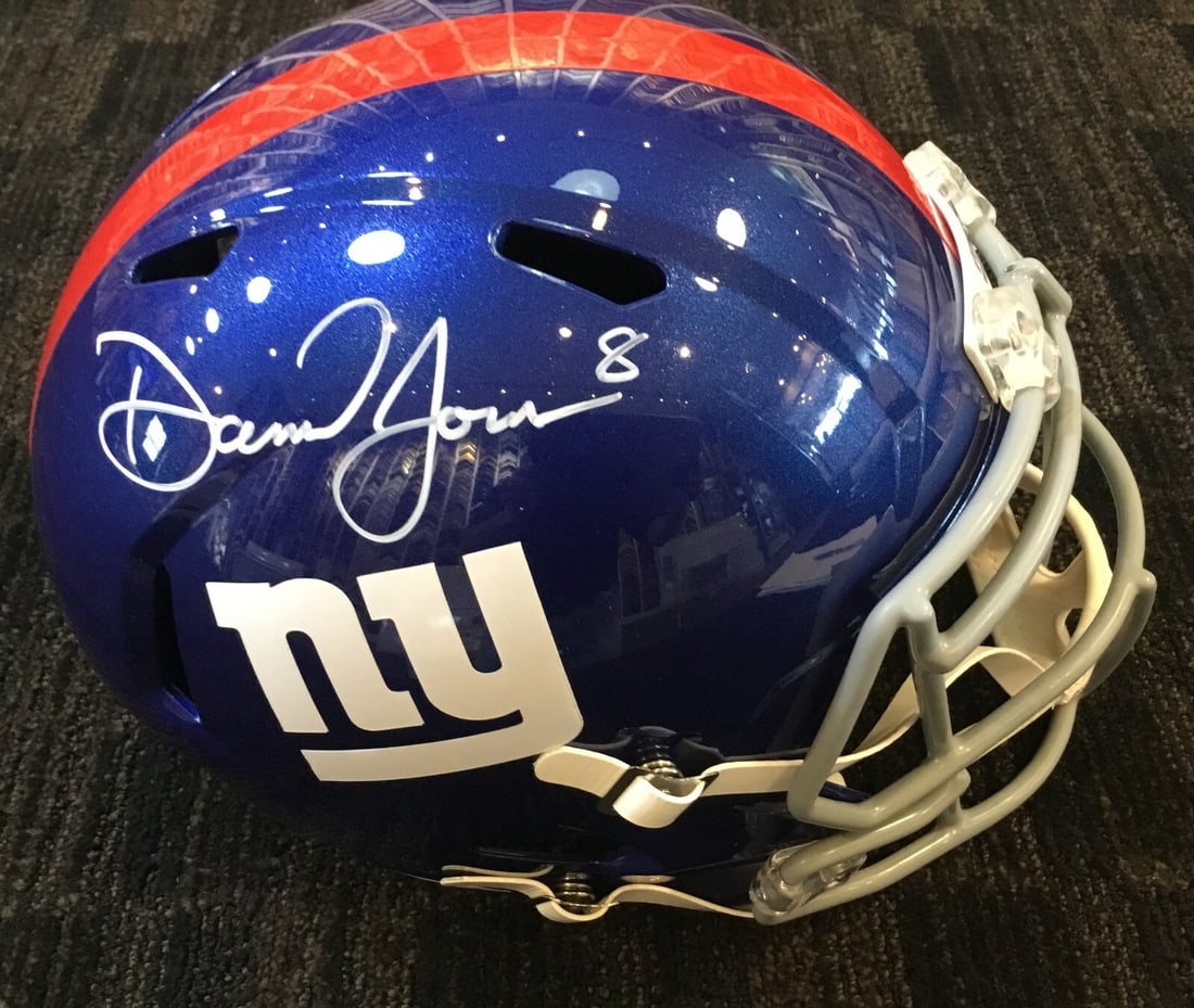 Daniel Jones Signed New York Giants Full-Size Helmet Beckett Authenticated: Daniel Jones Signed New York Giants Full-Size Helmet Beckett Authenticated This is a full-size speed helmet signed by Daniel Jones, the star quarterback of the New York Giants. The helmet is authentic