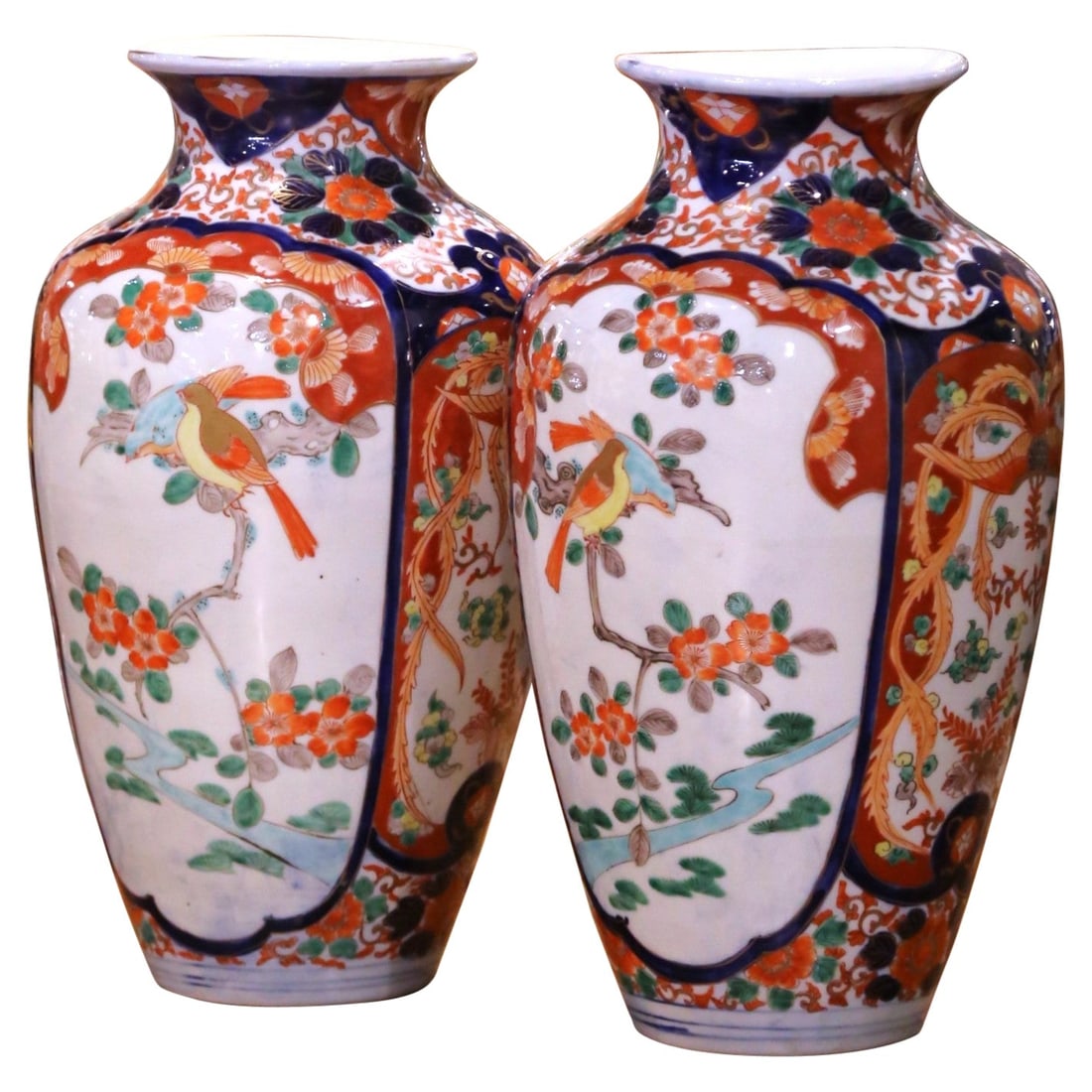 Antique Set of 2 Meiji Period Japanese Imari Vases with Songbirds: Antique Set of 2 Meiji Period Japanese Imari Vases with Songbirds This elegant pair of Japanese Imari porcelain vases, crafted during the Meiji period (1868-1912), showcases a graceful design with a f
