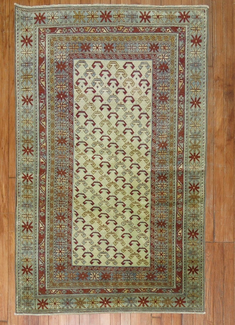 3' 7" x 5' 2" Caucasian Shirvan Rug Ivory Ground 1930s: 3' 7" x 5' 2" Caucasian Shirvan Rug Ivory Ground 1930s Vintage Caucasian Shirvan rug with an ivory ground, dating to the 1930s. This pre-owned small rug reflects the traditional Shirvan style. Specifi