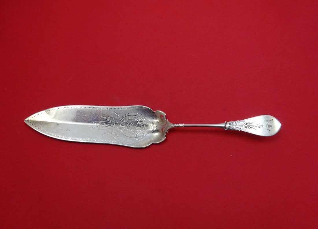 Gorham New Tipt Sterling Silver Jelly Cake Server 10 1/8 Monogrammed: Gorham New Tipt Sterling Silver Jelly Cake Server 10 1/8 Monogrammed This elegant jelly cake server features the New Tipt pattern by Gorham, crafted from high-quality sterling silver. With a bright-cu