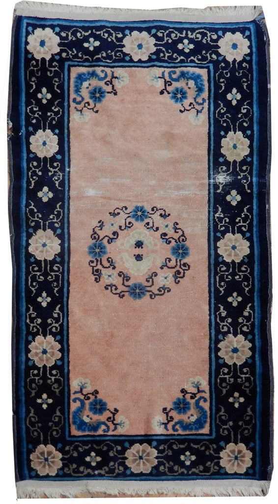 Hand-Knotted 2.6 x 4.9 Art Deco Area Rug Ivory Blue Floral Design: Hand-Knotted 2.6 x 4.9 Art Deco Area Rug Ivory Blue Floral Design Free continental US Shipping Discover the elegance of this hand-knotted Art Deco area rug, a stunning piece that brings timeless beaut