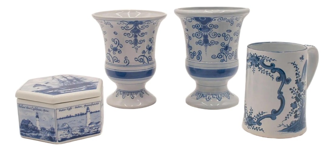 Set of 4 Royal Delft Blue White Porcelain Urns Mug Box: Set of 4 Royal Delft Blue White Porcelain Urns Mug Box This exquisite set of four Royal Delft porcelain items showcases the timeless beauty of blue and white craftsmanship. Included are two intricatel