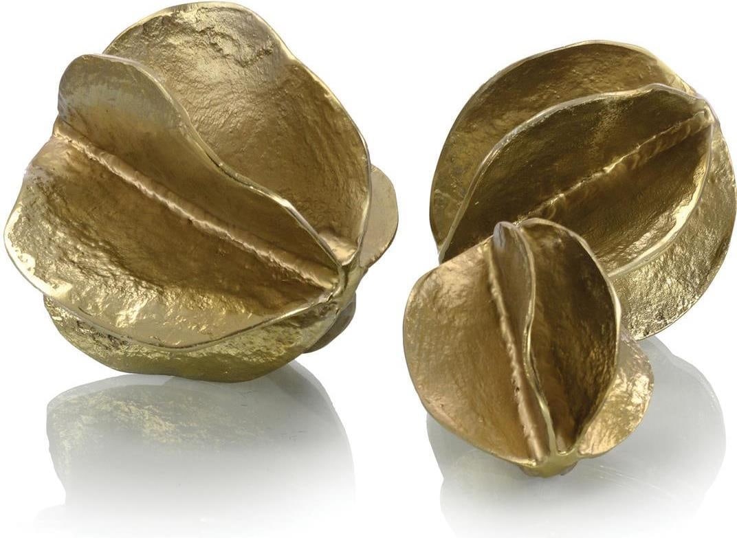 Elegant John-Richard Brass Spheres Trio Decorative Set: Elegant John-Richard Brass Spheres Trio Decorative Set Enhance your decor with this elegant trio of brass spheres, showcasing a sophisticated design inspired by flowing waves. Perfectly sized for vers
