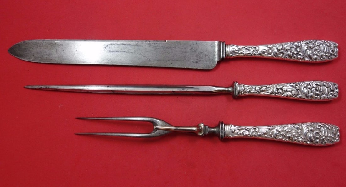 Gorham Number 70 Sterling Silver 3pc Roast Carving Set: Gorham Number 70 Sterling Silver 3pc Roast Carving Set Enhance your culinary experience with this exquisite 3-piece Roast Carving Set by Gorham, crafted from sterling silver with hollow handles and st