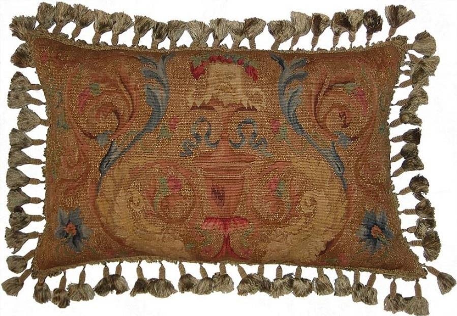 Provence Home Aubusson Velvet Floral Throw Pillow 24x16: Provence Home Aubusson Velvet Floral Throw Pillow 24x16 Enhance your home decor with this exquisite Aubusson Velvet Pillow, featuring a luxurious floral accent. This throw pillow is meticulously handc