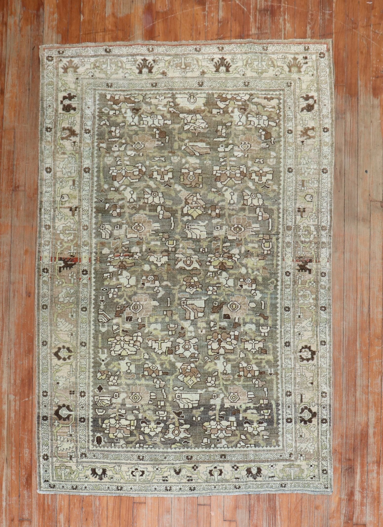 4' 5" x 6' 8" Persian Bidjar Accent Rug early 20th century (1 of 7)