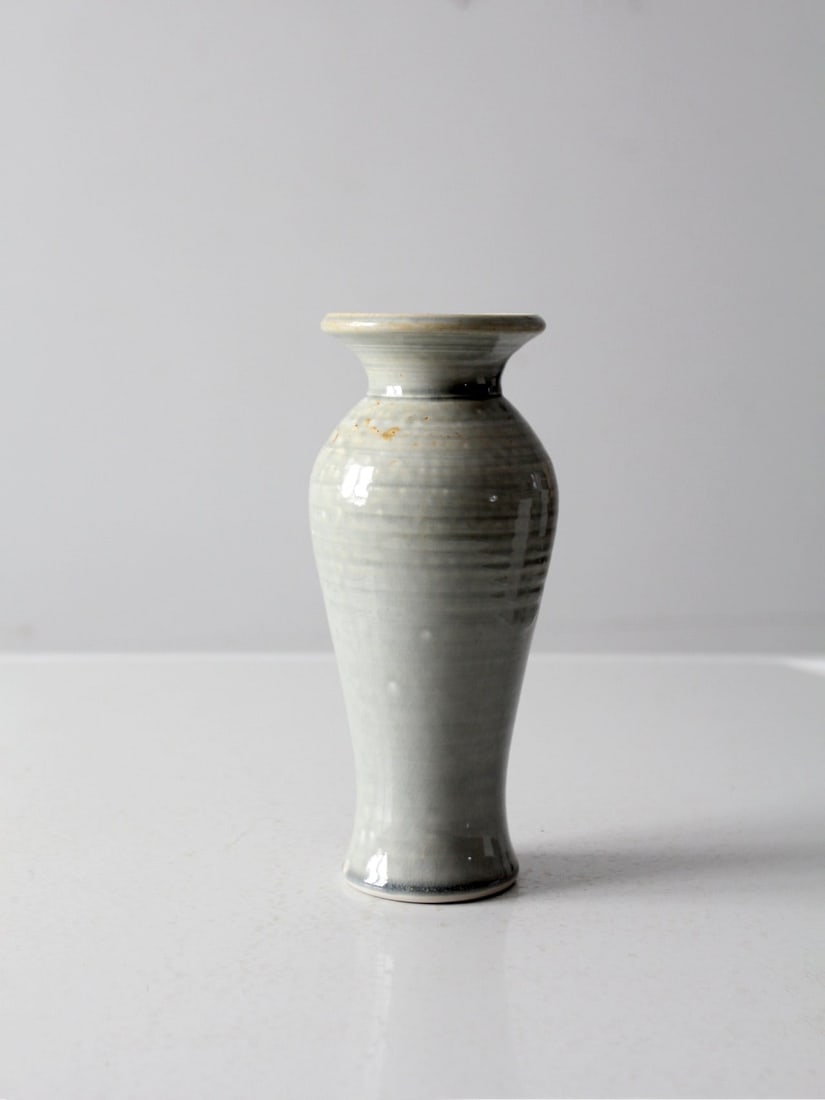 Vintage Frank Polizzi Handcrafted Blue-Gray Pottery Vase 9.75" Tall: Vintage Frank Polizzi Handcrafted Blue-Gray Pottery Vase 9.75" Tall Presenting a vintage Frank Polizzi studio pottery vase, this hand-crafted piece showcases a tall and slender silhouette adorned with