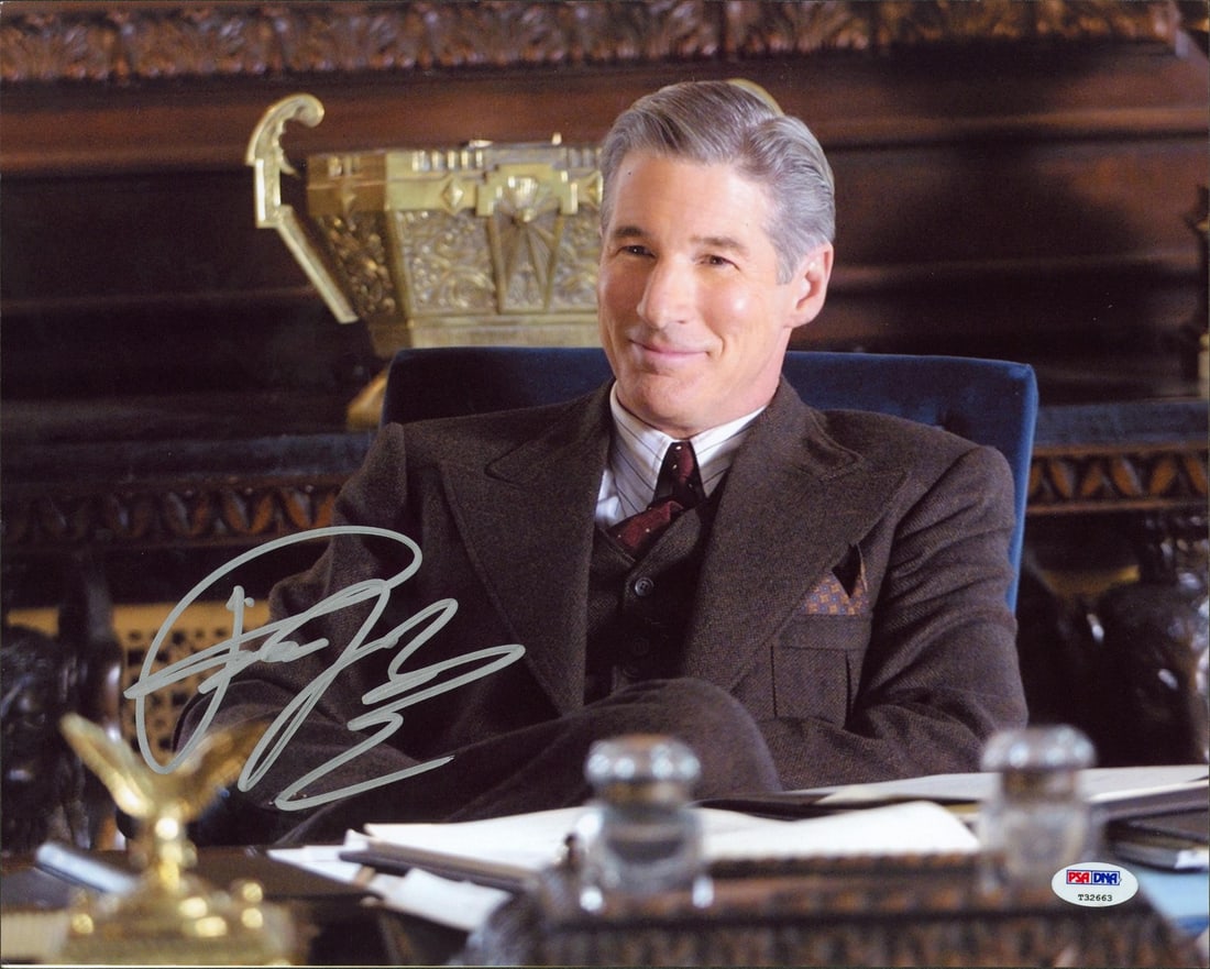 11x14 Signed Chicago Photo Richard Gere PSA DNA Certified: 11x14 Signed Chicago Photo Richard Gere PSA DNA Certified Original horizontal 11x14 photograph from Chicago, personally signed by Richard Gere. This pre-owned piece includes matching PSA/DNA authentic