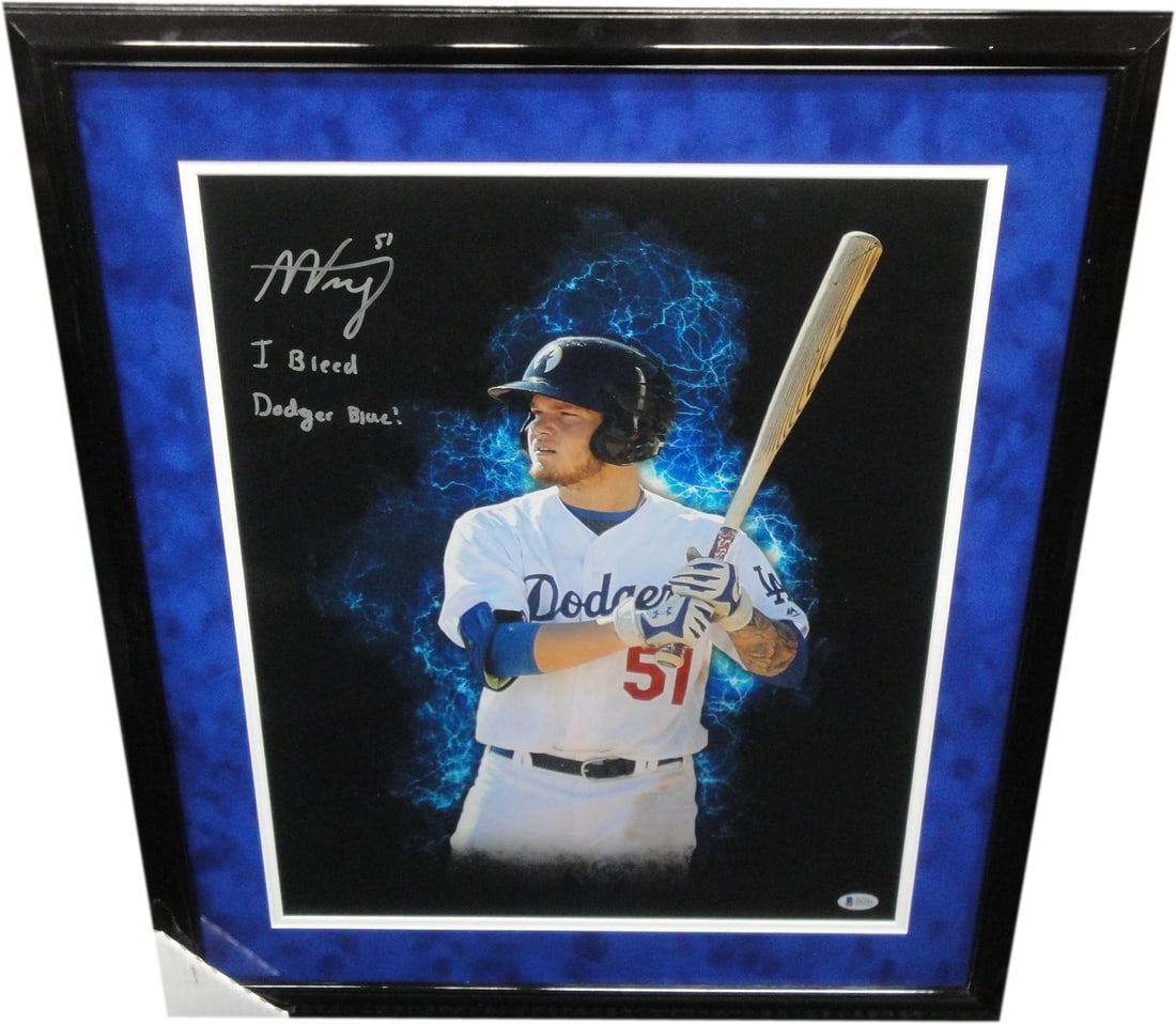 Alex Verdugo Signed 16X20 Photo Framed LA Dodgers Beckett Authenticated: Alex Verdugo Signed 16X20 Photo Framed LA Dodgers Beckett Authenticated This stunning 16x20 photo captures Alex Verdugo in action, showcasing his talent as a member of the Los Angeles Dodgers. The pho