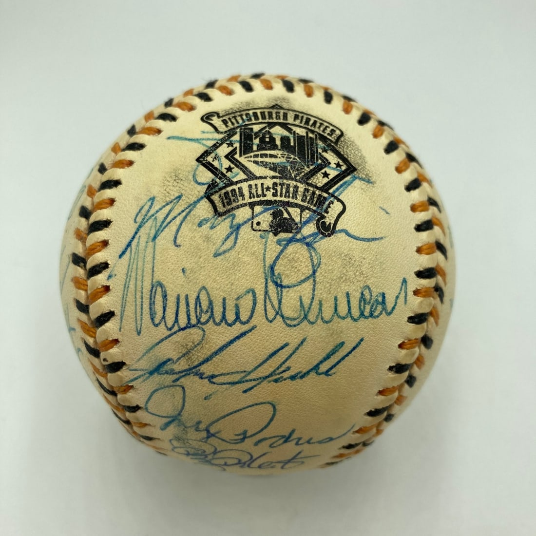 PSA DNA Certified 1994 NL All Star Team Signed Baseball Barry Bonds: PSA DNA Certified 1994 NL All Star Team Signed Baseball Barry Bonds Original 1994 All Star Game National League team signed baseball featuring 25+ signatures, including Barry Bonds, Jeff Bagwell, Crai