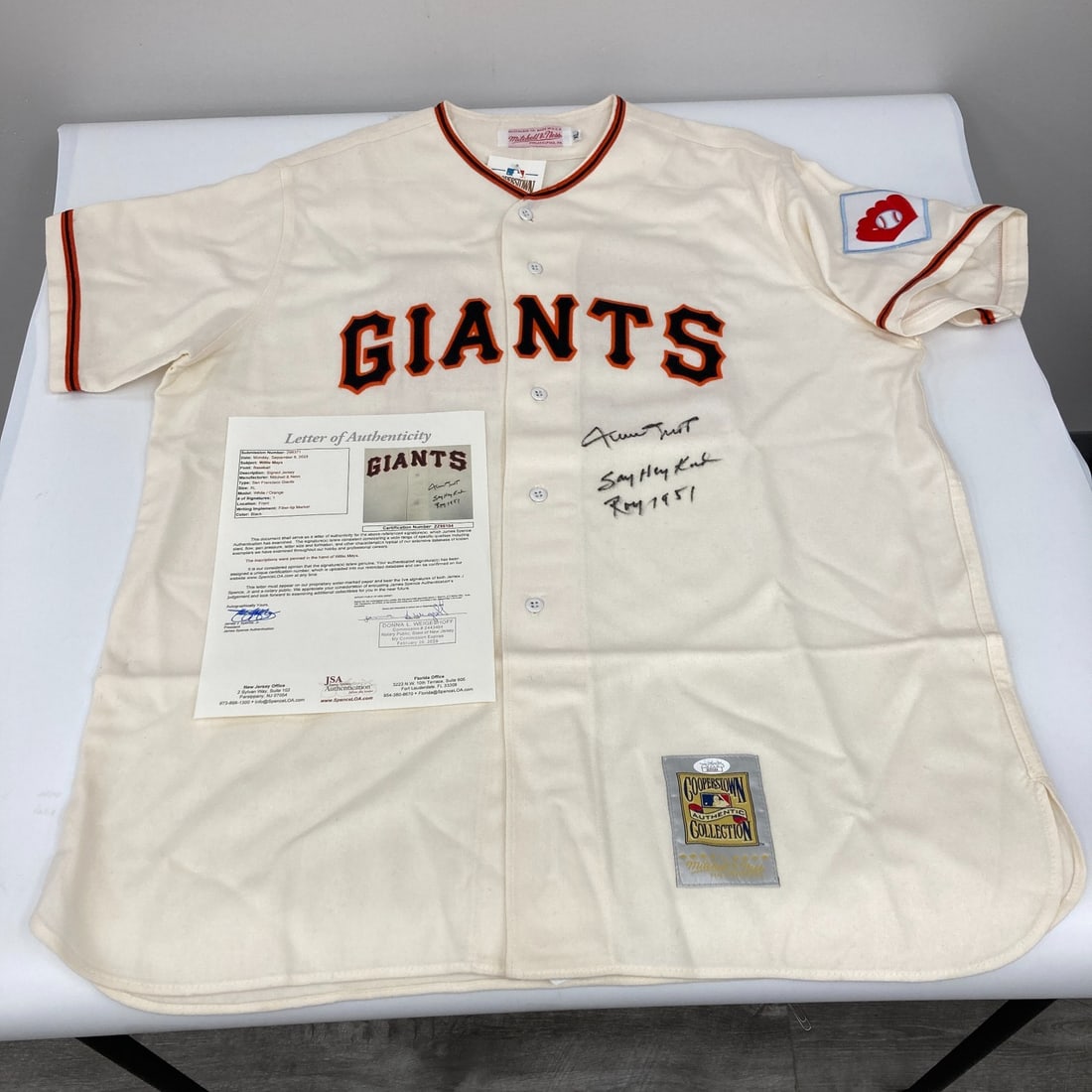 Willie Mays Signed Giants Jersey Say Hey Kid ROY 1951 JSA Authenticated: Willie Mays Signed Giants Jersey Say Hey Kid ROY 1951 JSA Authenticated This is a vintage San Francisco Giants jersey, meticulously crafted by Mitchell & Ness and designed as a tribute to the legendar